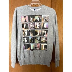 H&M Divided - Medium Crewneck Sweatshirt “URBAN JUNGLE” Graphic